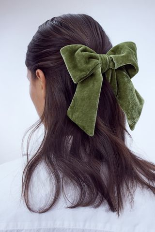 H&M + Hair Clip With Bow