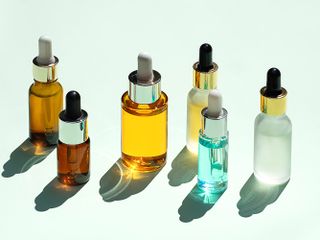 essential-oils-for-sunburn-302071-1661556496523-main