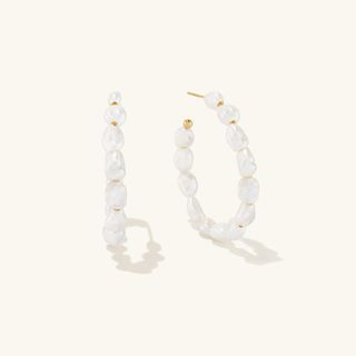 Mejuri + Bold Pearl Hoop Earrings