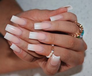 pink-ombre-nails-302139-1662727249750-image
