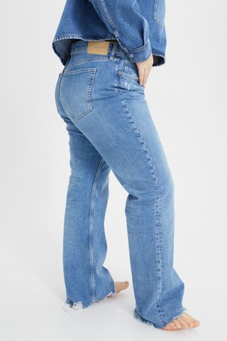 H&M + 90s Flare Low Jeans