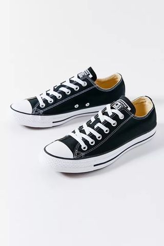 Converse + Converse Chuck Taylor All Star Low Top Sneaker