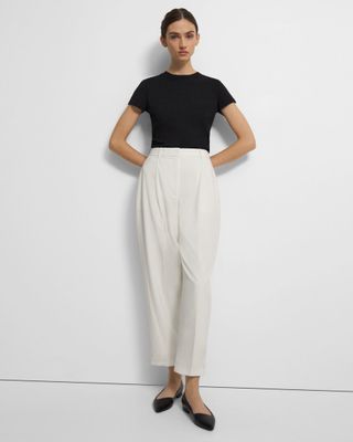 Theory + Pleated Carrot Pant in Good Wool