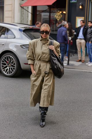 paris-fashion-week-streetstyle-2022-302624-1664556819756-main