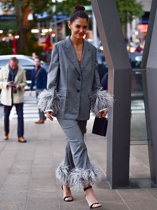 best-katie-holmes-outfits-302649-1664046944659-main