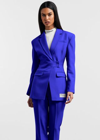 The Giving Movement + S377V7 Modest Formal Cinched Blazer