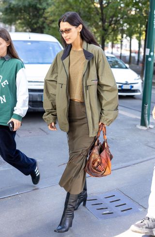 simple-celebrity-outfits-fall-302799-1664825364315-main