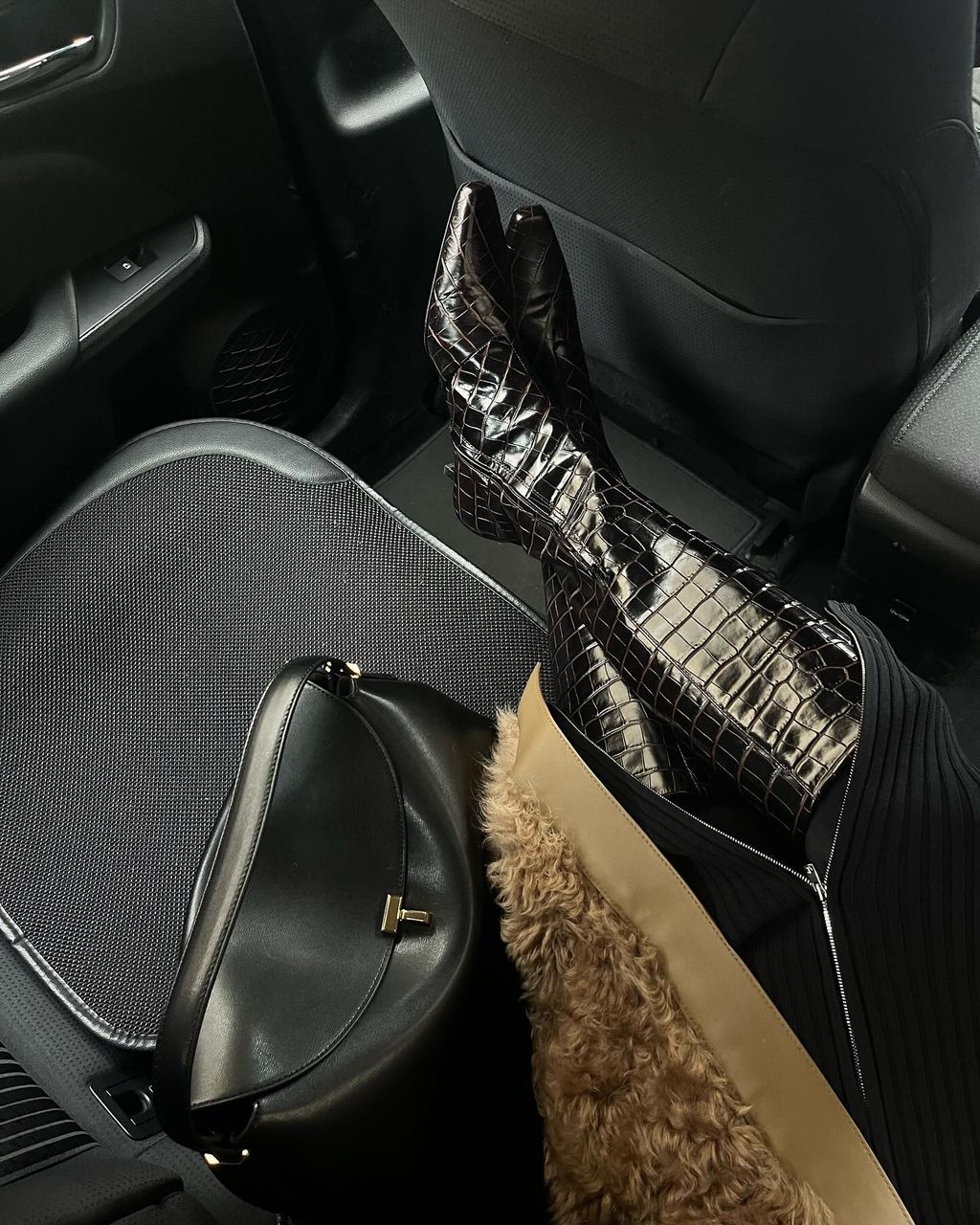 6 Shoe Trends Everyone Is Wearing in Paris | Who What Wear