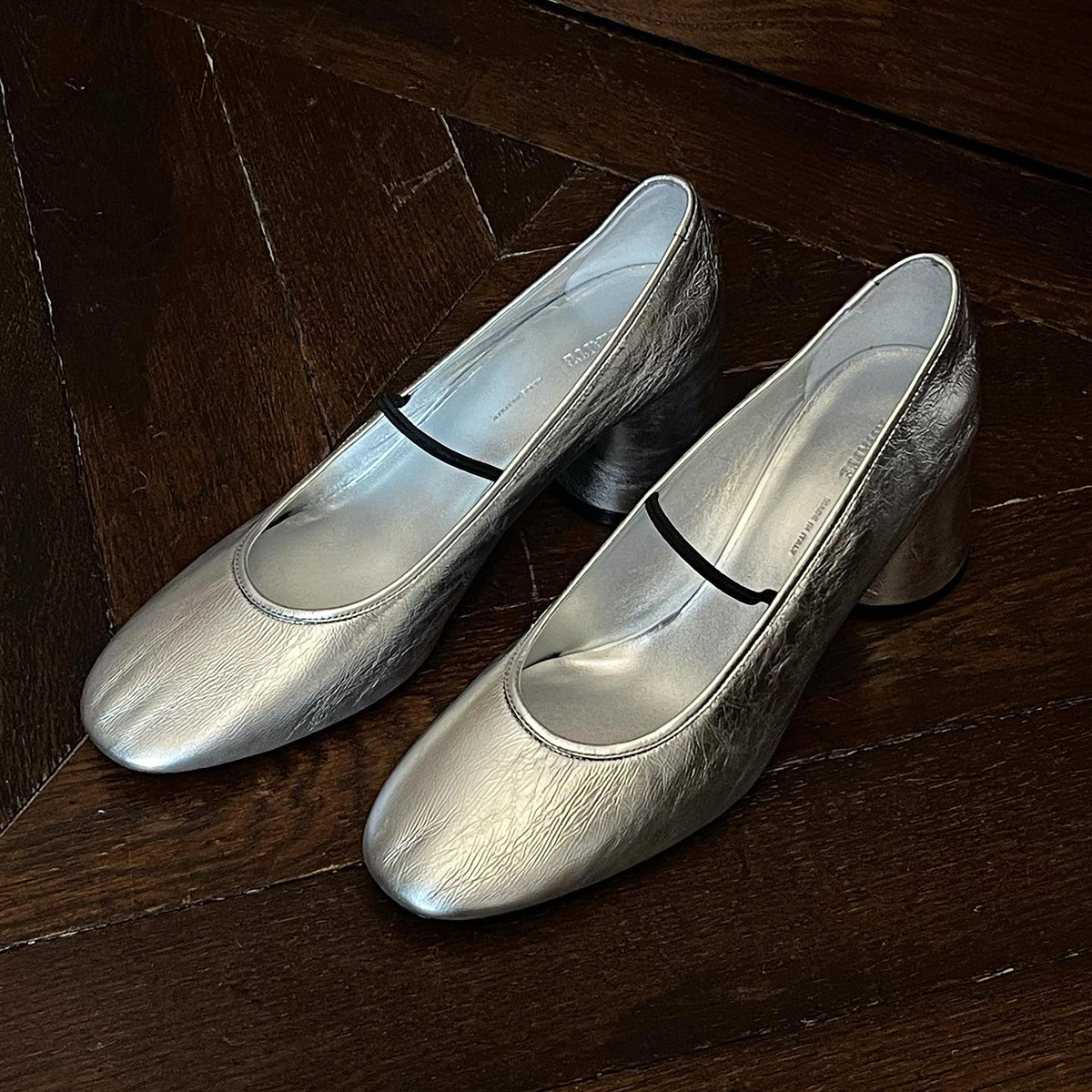 Metallic store designer shoes