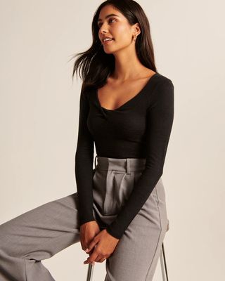 Abercombie & Fitch + Long-Sleeve Cozy Twist Bodysuit