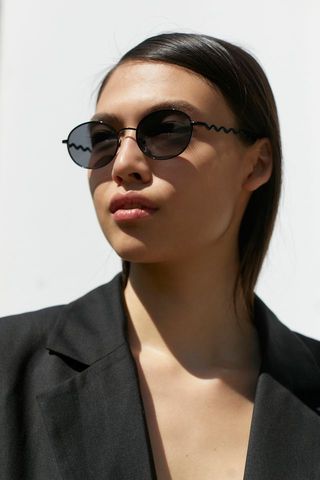Urban Outfitters + Rue Wavy Metal Round Sunglasses