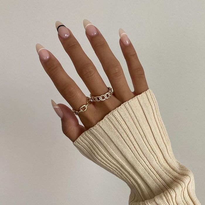 Almond Nail Designs (21 Photos) | Almond nails designs, Almond nails, Almond  shape nails