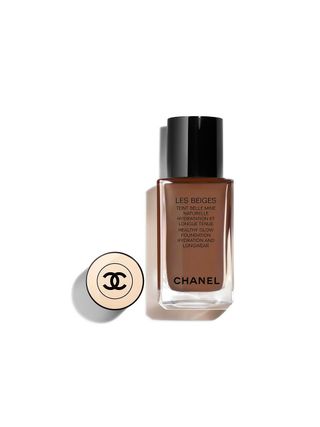 Chanel + Les Beiges Healthy Glow Foundation