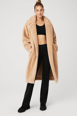 ALO + Oversized Sherpa Trench in Camel