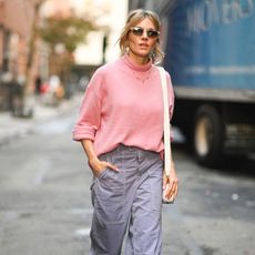 sienna-miller-cargo-trousers-303429-1667390038375-square