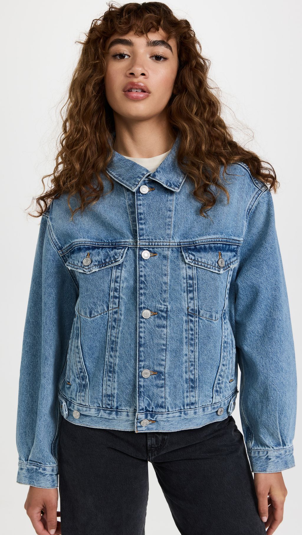 10 Cool Denim-Jacket Outfits That Prove the Staple Is Back | Who What Wear