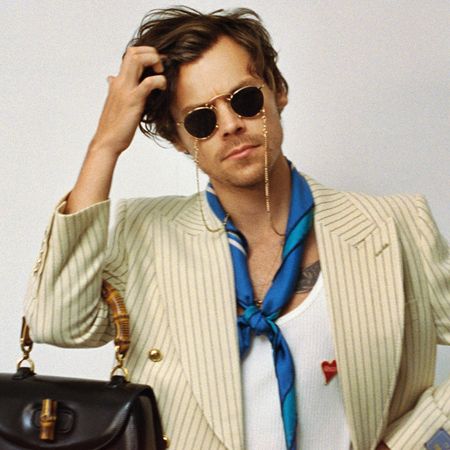 harry-style-gucci-campaign-303593-1668036655290-square