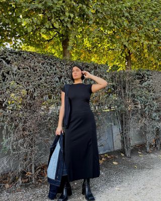 how-to-wear-a-simple-black-dress-303628-1671138351665-main