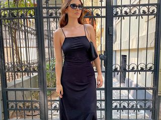 how-to-wear-a-simple-black-dress-303628-1671139108796-main