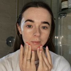 short-contact-therapy-for-acne-303675-1668258745611-square