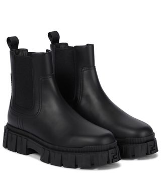 Fendi + Force Leather Chelsea Boots