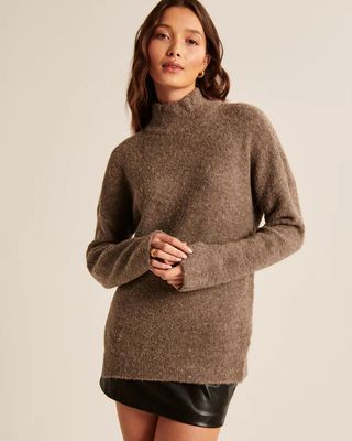 Abercrombie & Fitch + Oversized Boucle Turtleneck