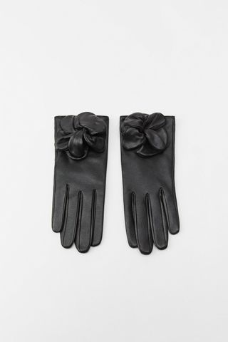 Zara + Flower Leather Gloves