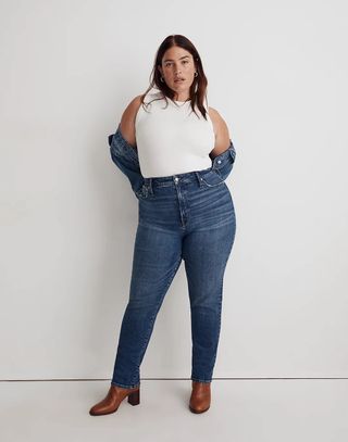 Madewell + The Plus Perfect Vintage Straight Jean in Bright Indigo Wash