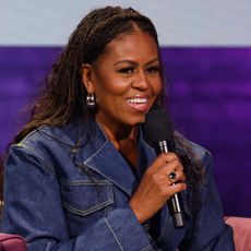 michelle-obama-wearing-jeans-303858-1668809532466-square