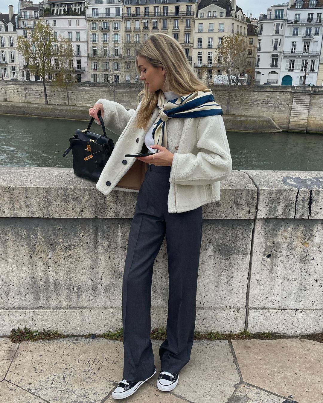 shearling-coat-outfits-303880-1669046676877-main-1920-80.jpg