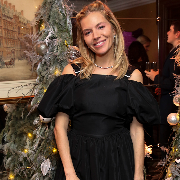 Sienna miller black outlet dress