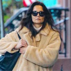 katie-holmes-sherpa-coat-304143-1669938015644-square