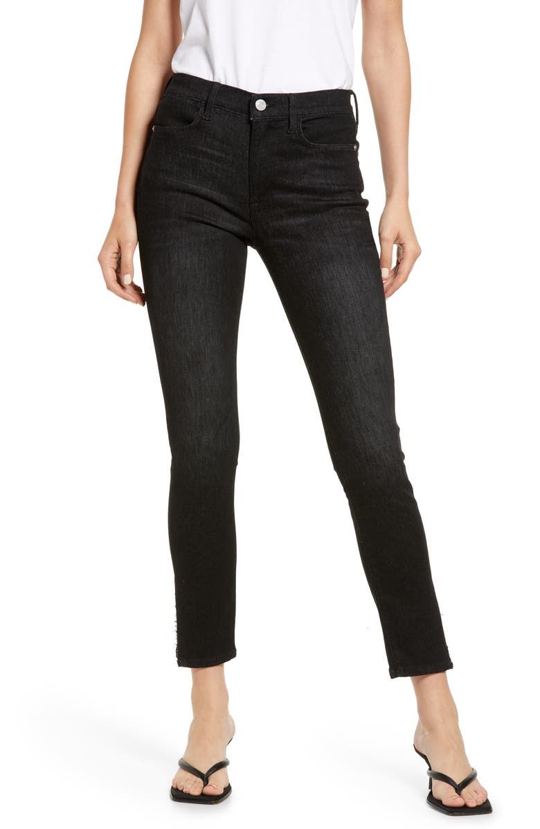 skinny jeans and nikes