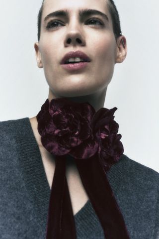 Zara + Floral Velvet Foulard
