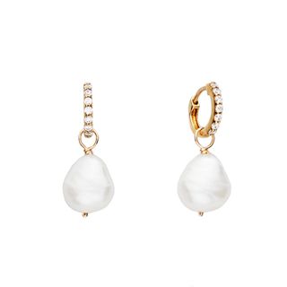 Lily & Roo + Gold Huggie Pearl Drop Earrings