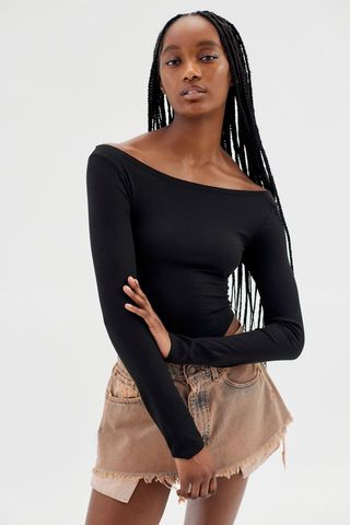 Urban Outfitters + Syd Ribbed Off-the-Shoulder Top