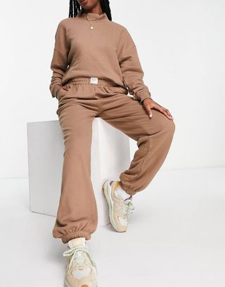 Chelsea Peers + Oversized High Neck Sweatshirt and Sweatpants Set With Woven Logo Tab in Taupe