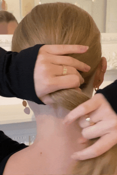 how-to-french-hair-pin-304748-1674652704958-main