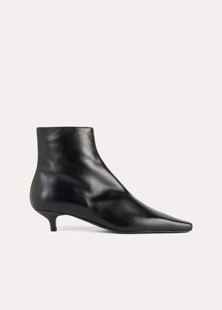 Toteme + The Slim Ankle Boot Black