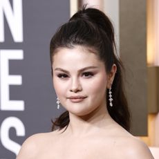 best-beauty-looks-golden-globes-2023-304828-1673400612903-square
