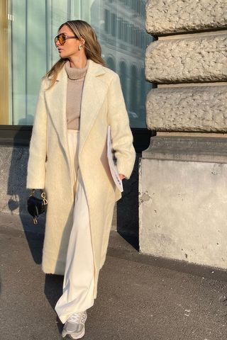 how-to-wear-a-wool-coat-304836-1673411824020-main