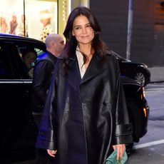 katie-holmes-trouser-outfits-304876-1673542007001-square