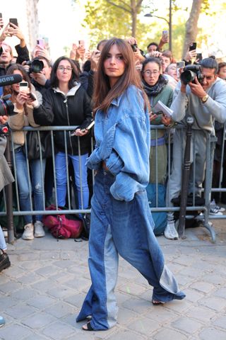 celebrity-baggy-jeans-305133-1675409910679-main