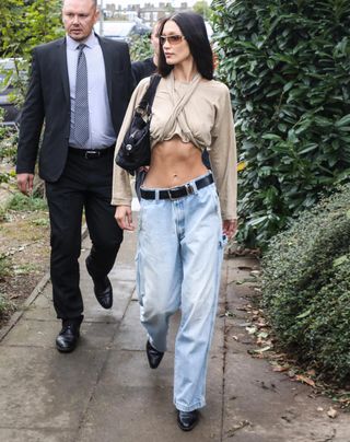 celebrity-baggy-jeans-305133-1675409953660-main