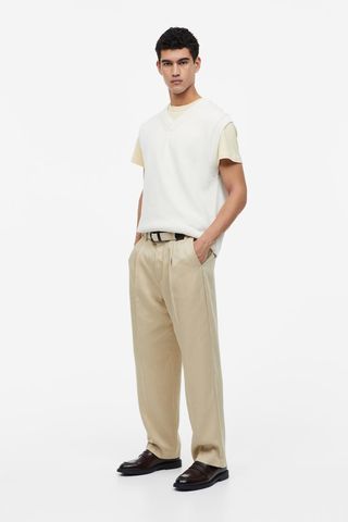 H&M + Relaxed Fit V-Neck Sweater Vest
