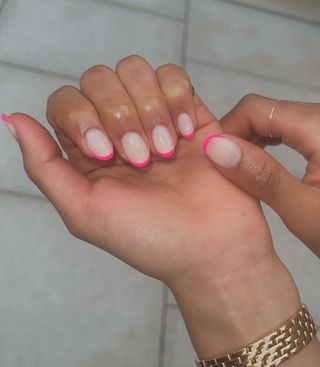 valentines-day-nails-305319-1675336860523-image