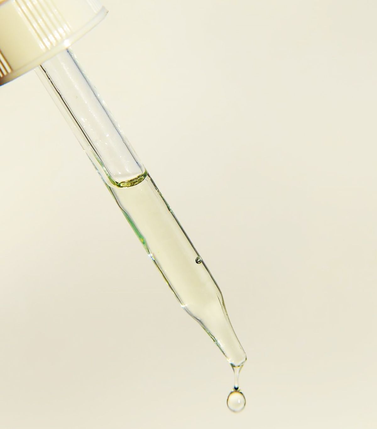 The 13 Best Face Oils for Mature, Acne-Prone Skin | Who What Wear