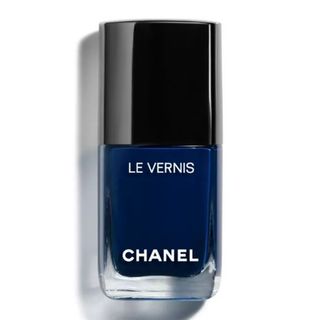 Chanel + Le Vernis Longwear Nail Color in Fuguese