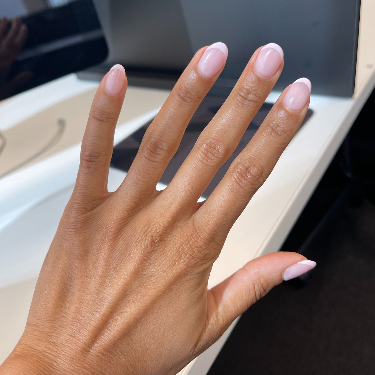 Understanding Nail Gel Lifting and the Role of Builder Gels