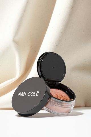 Ami Colé + Skin Melt Loose Powder